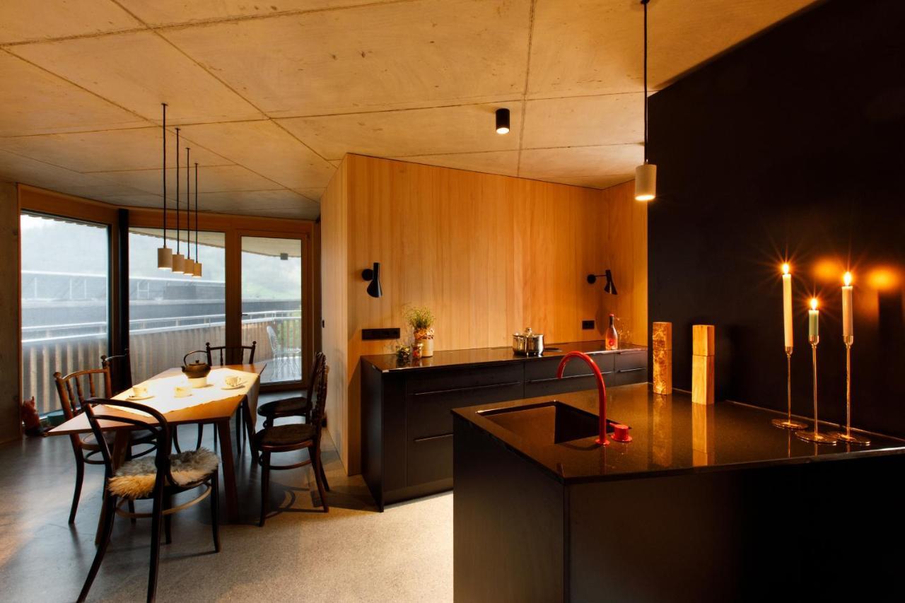 Stud!o 8 Apartment